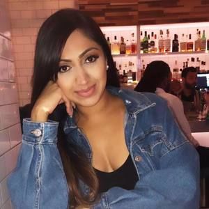 Meet your Posher, Sonia